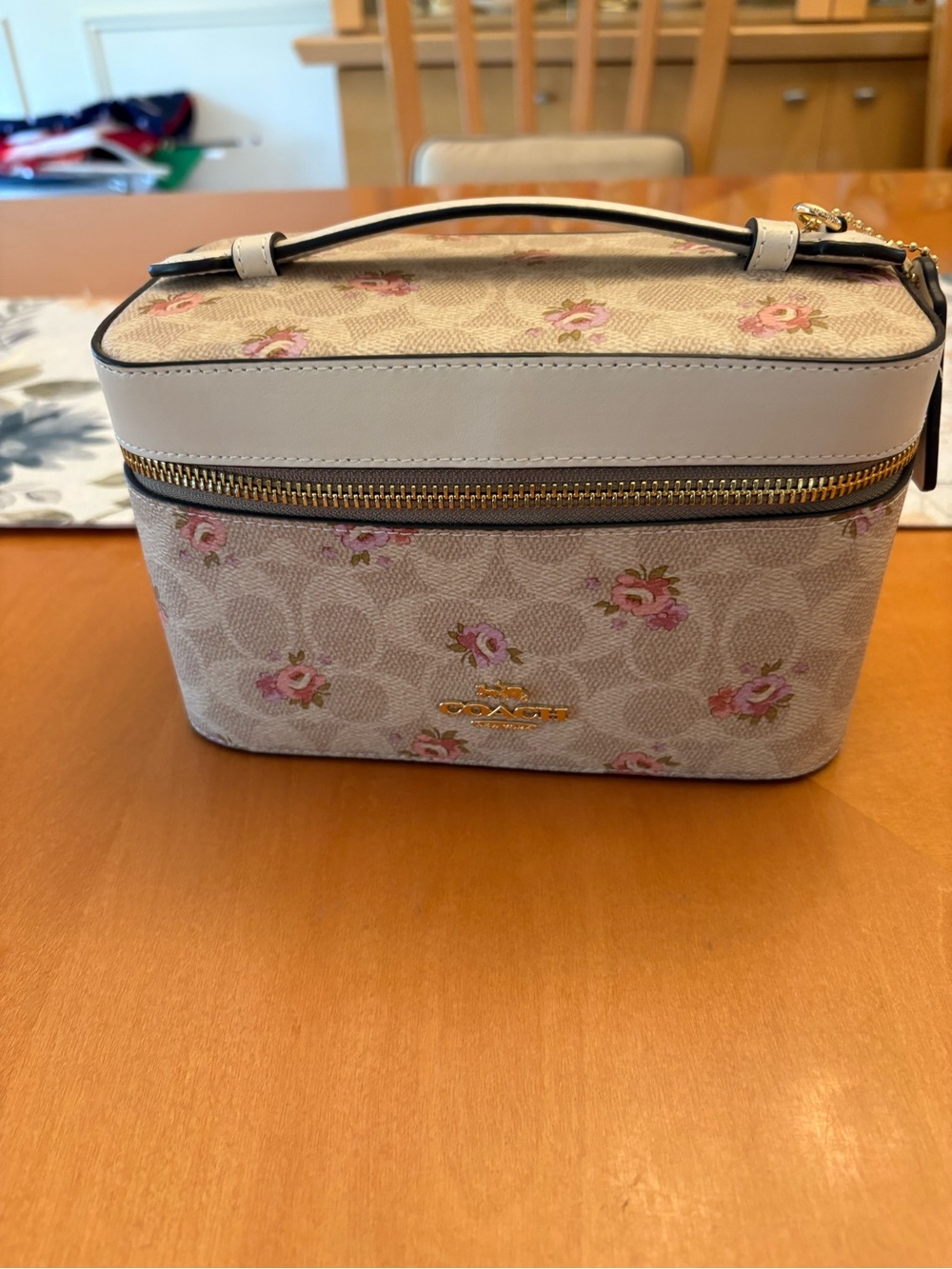 Coach Outlet Cosmetic Case In Floral Signature Canvas